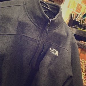 Northface Pullover Half Zip